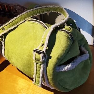 Soft wool barrel bag